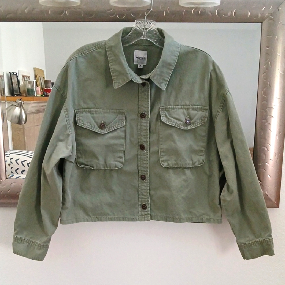 Kensie Green Utility Jacket with Cropped Style and Classic Collar